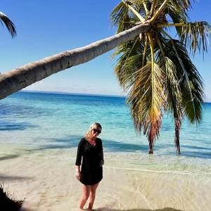 Meet your Posher, Lena